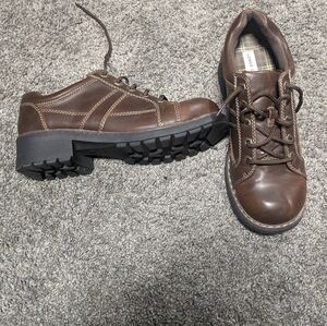 Y2K brown dress shoes